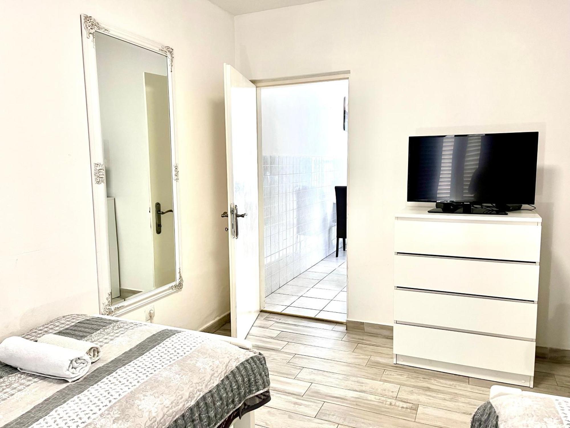 Monica Appartement *
